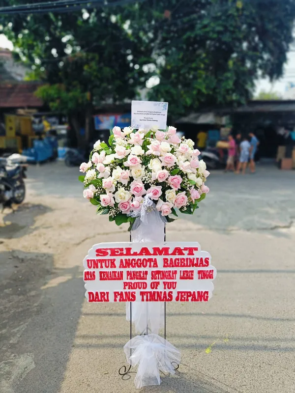 Standing Flower Ucapan Selamat Deluxe
