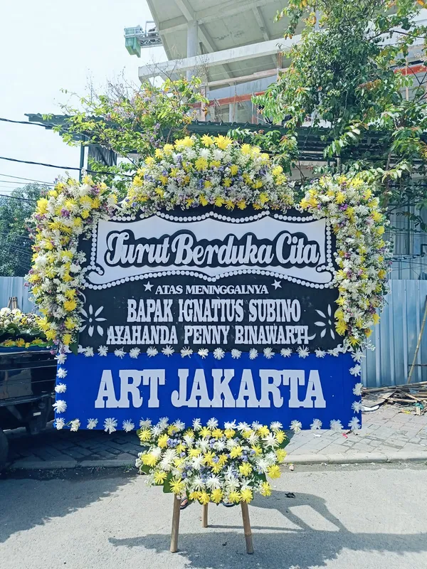 Bunga Papan Turut Berduka Cita Premium